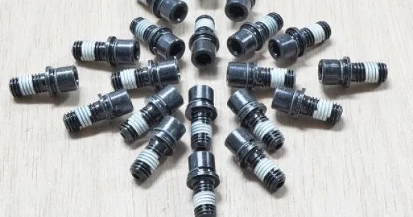 Cel mai bun preț Surub rebound furca Rockshox Shaft Bolt c clips